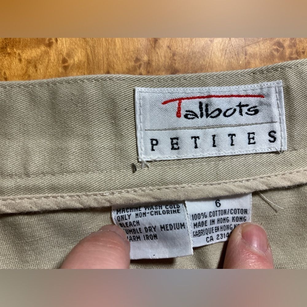 Talbots petite, skirt, slit in the front, excellent condition, size 6 - Picture 2 of 3